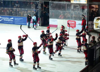 7:2 Sieg gegen die ESC Wohnbau Moskitos Essen!!!!!!!